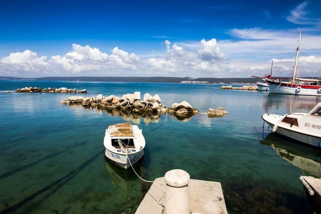 Apartmani Marija Pasman Luaran gambar