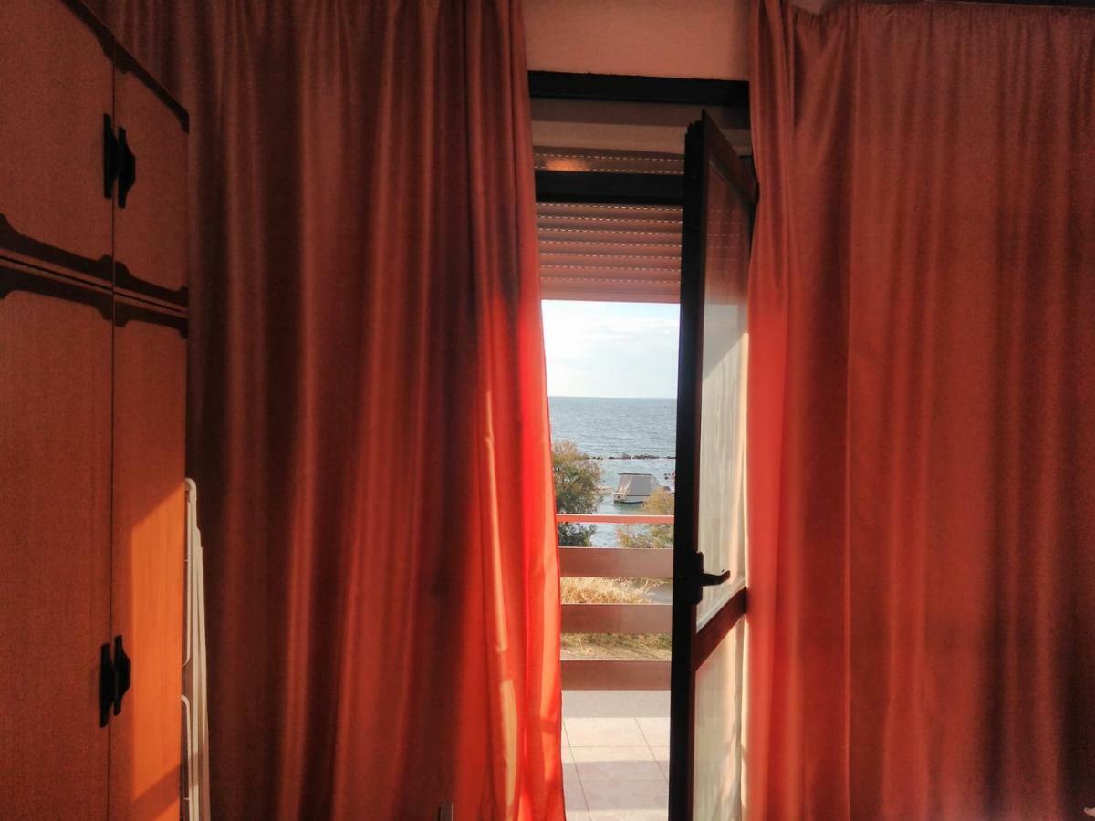 Apartmani Marija Pasman Luaran gambar
